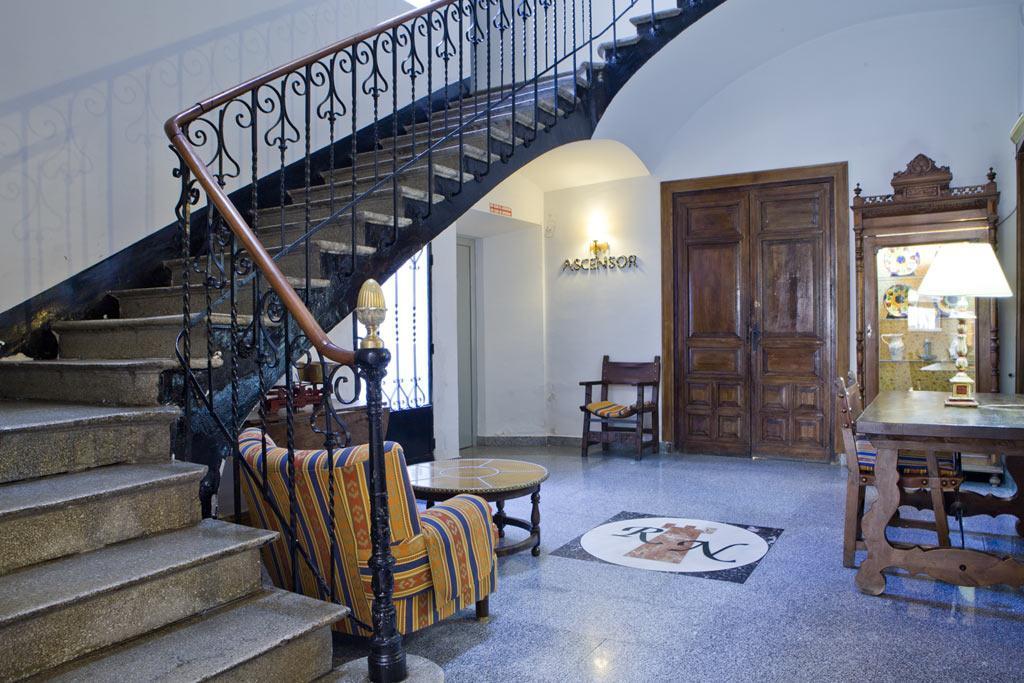 Hotel Rey Nino Ávila Exterior photo